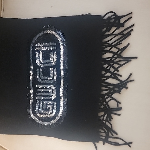 Authentic Vintage GUCC long scarf 85% wool 15% cashmere - Picture 2 of 9